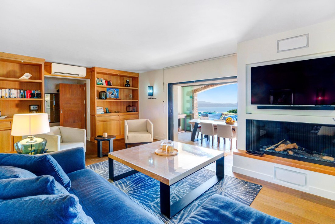 House in Ville-Les Saquedes-Le Bouillonnet, Sainte-Maxime, France 4 - 15024949
