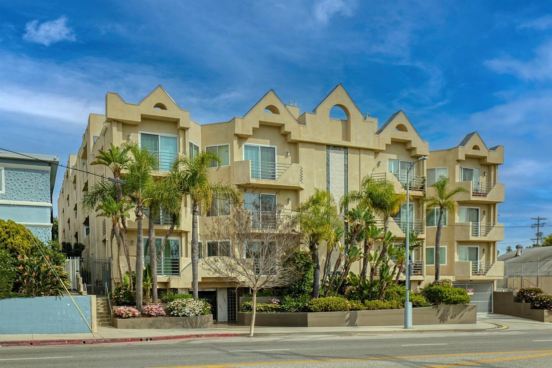 Condo in Los Angeles, California, United States 1 - 17243048