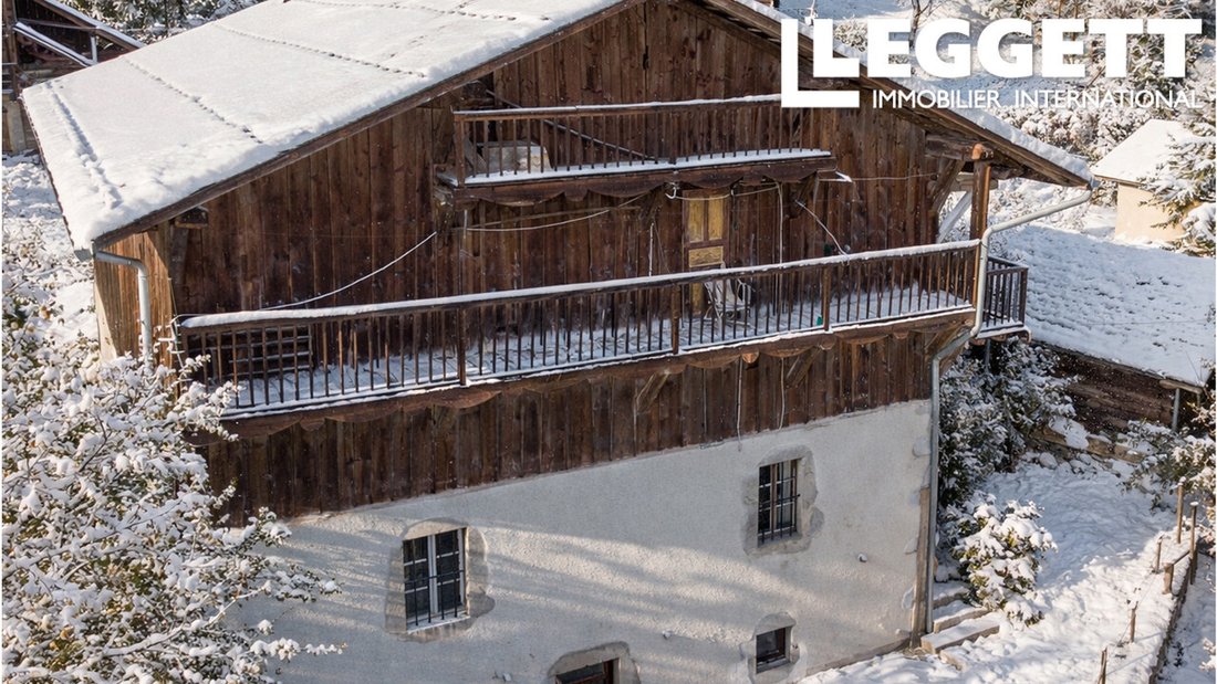 Chalet in Samoens, Auvergne-Rhône-Alpes, France 1 - 14495085