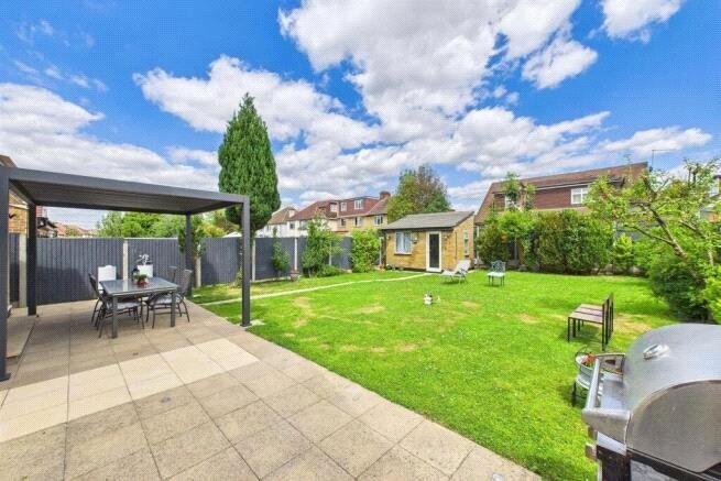 House in Eastcote, Hillingdon, England 5 - 17240207