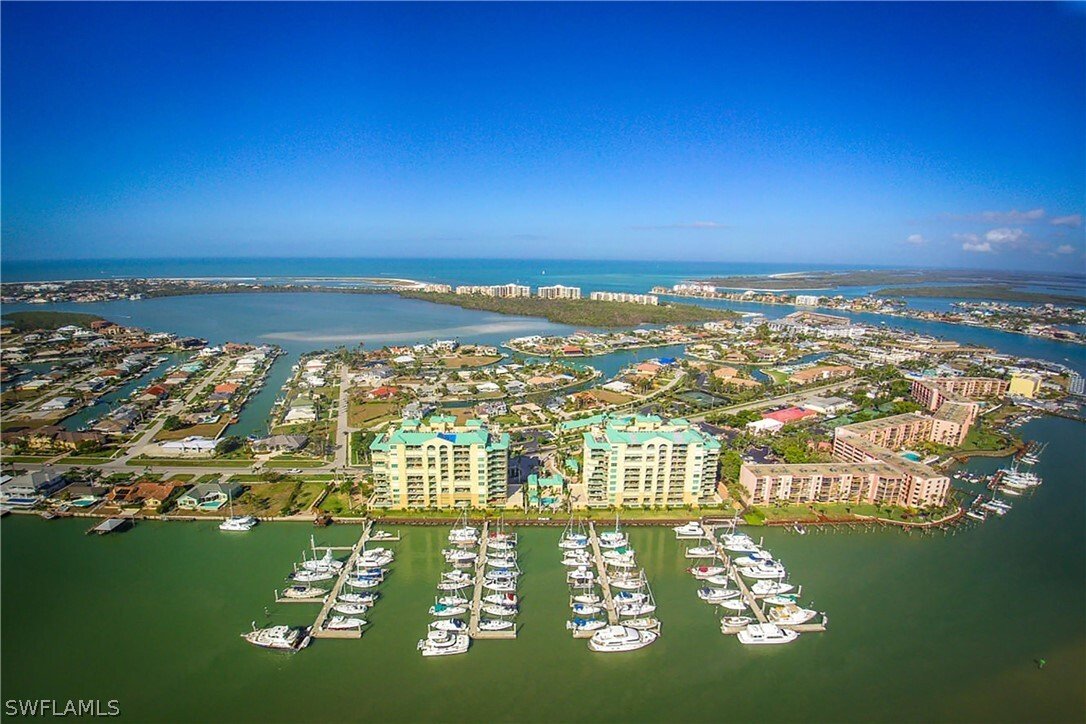 Condo in Marco Island, Florida, United States 2 - 17242826