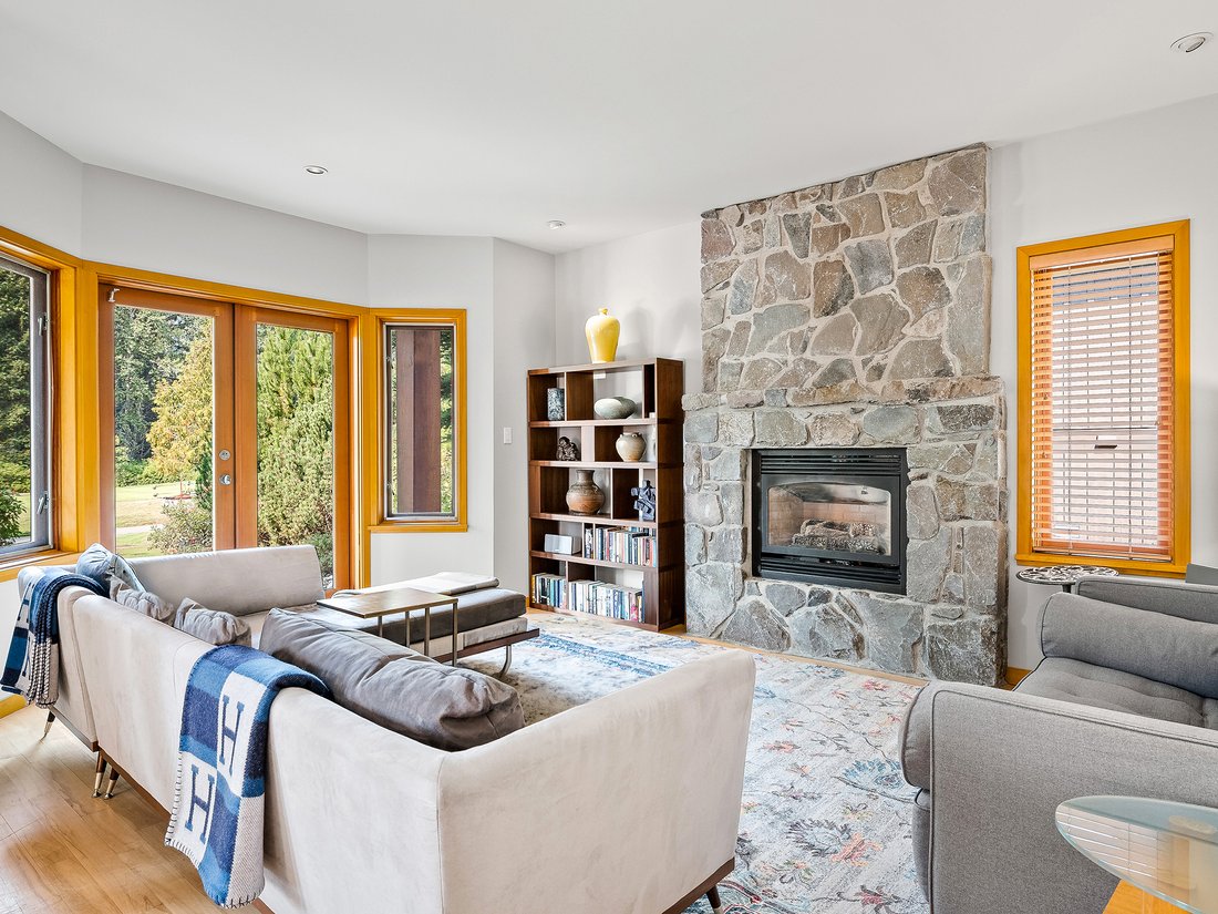 House in Whistler, British Columbia, Canada 4 - 17244611