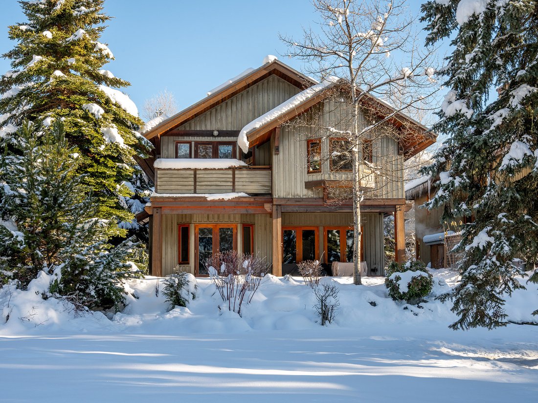House in Whistler, British Columbia, Canada 2 - 17244611