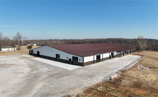 Land in Gentry, Arkansas, United States 1