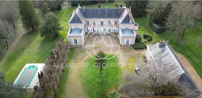 Castle in Saint-Sauvant, Nouvelle-Aquitaine, France 1 - 17241893