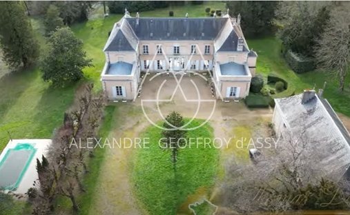 Castle in Saint-Sauvant, Nouvelle-Aquitaine, France 1