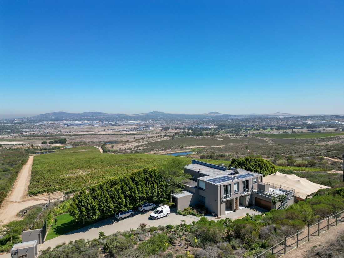 Farm Ranch in Stellenbosch, Western Cape, South Africa 1 - 17242047