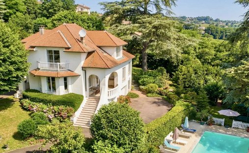 Casa a Est, Dardilly, Francia 1