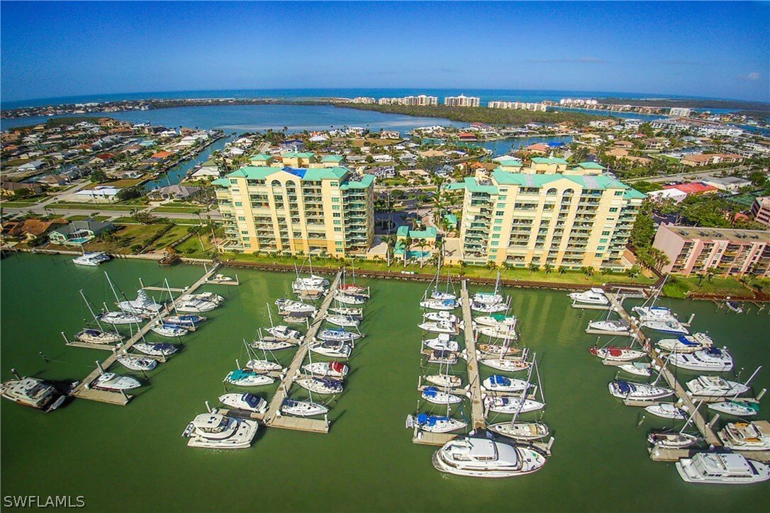 Condo in Marco Island, Florida, United States 4 - 17242826