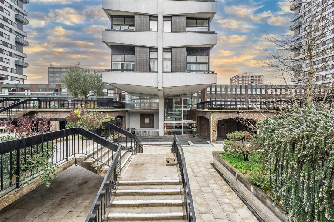 Apartment in Hyde Park, Westminster, England 5 - 17240295