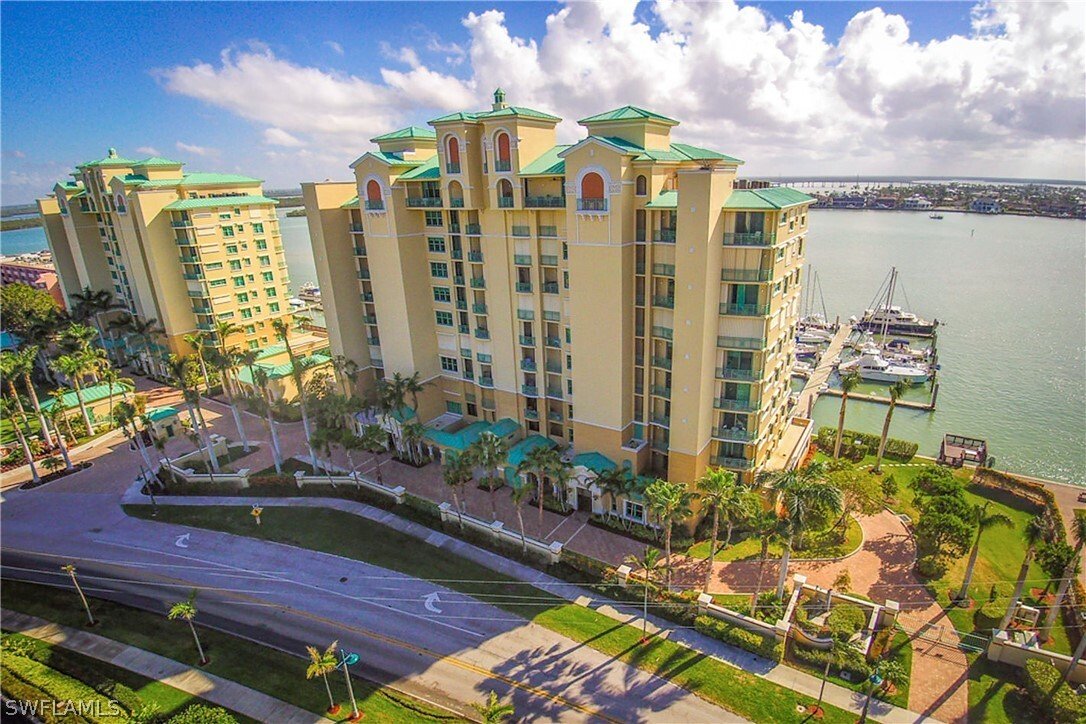 Condo in Marco Island, Florida, United States 1 - 17242826