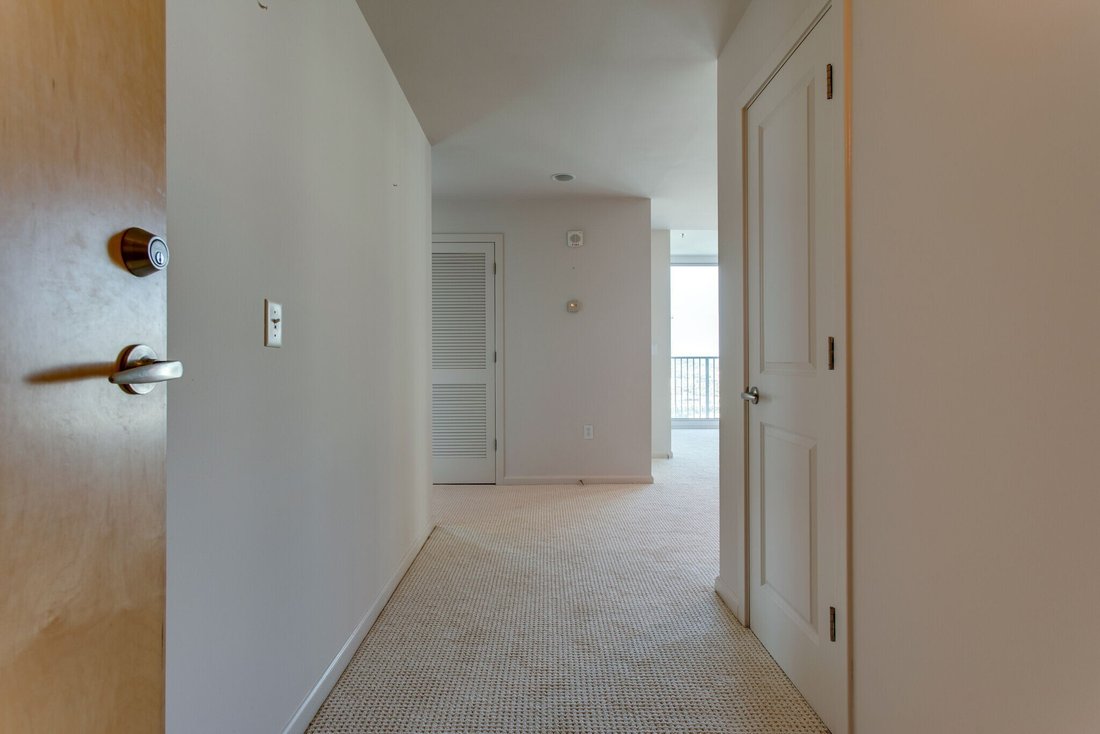 Condo in Nashville, Tennessee, United States 3 - 17243520