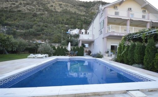 Haus in Sutorina, Herceg Novi, Montenegro 1