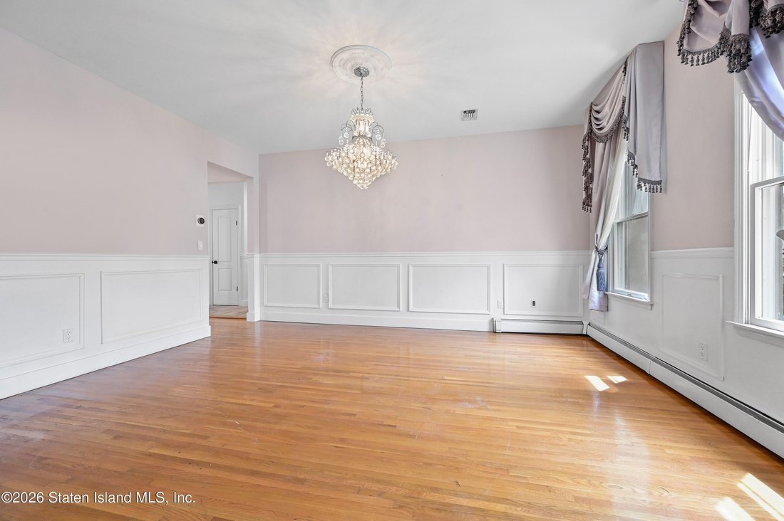 House in New York, New York, United States 2 - 17242470