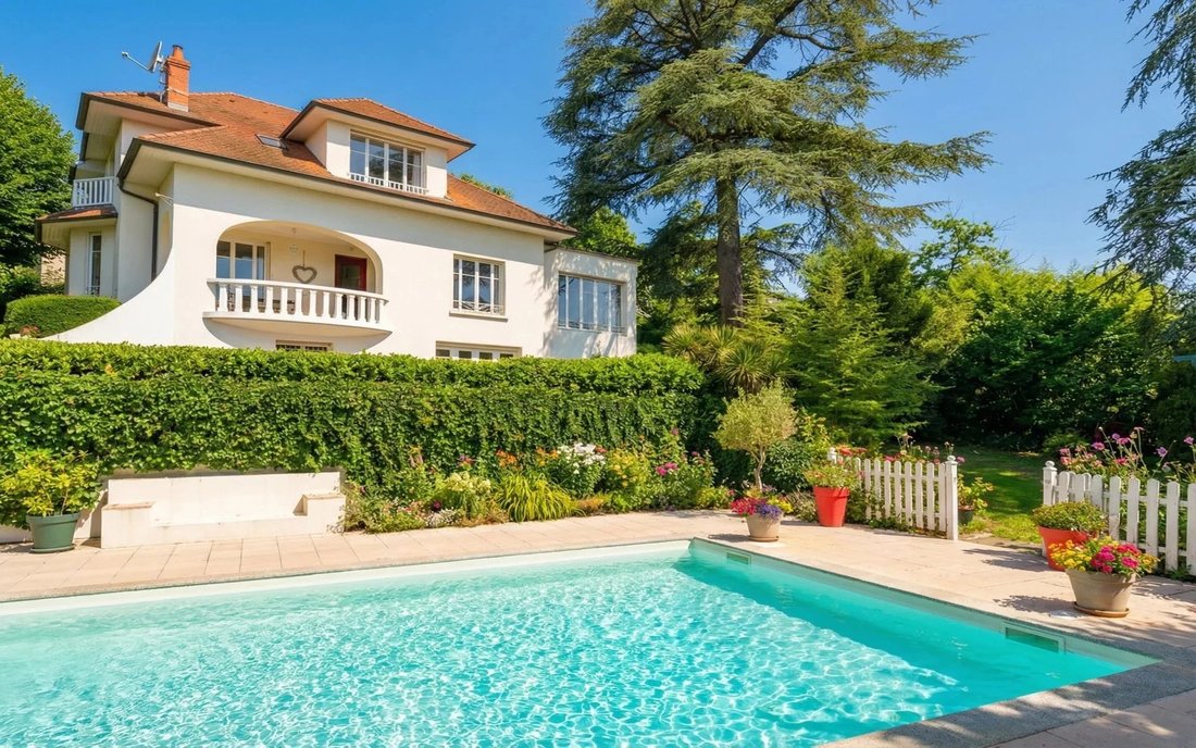 House in Est, Dardilly, France 4 - 16885211