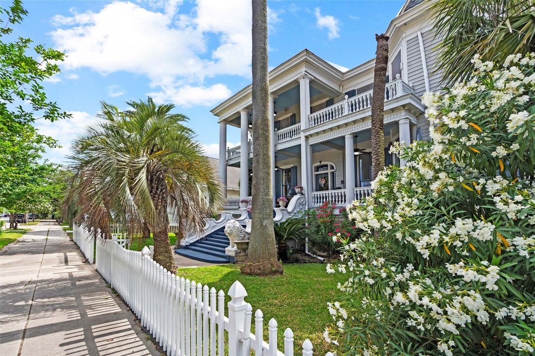 House in Galveston, Texas, United States 4 - 17239868