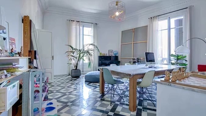 Apartment in Ciutat Vella, Barcelona, Spain 3 - 17240888