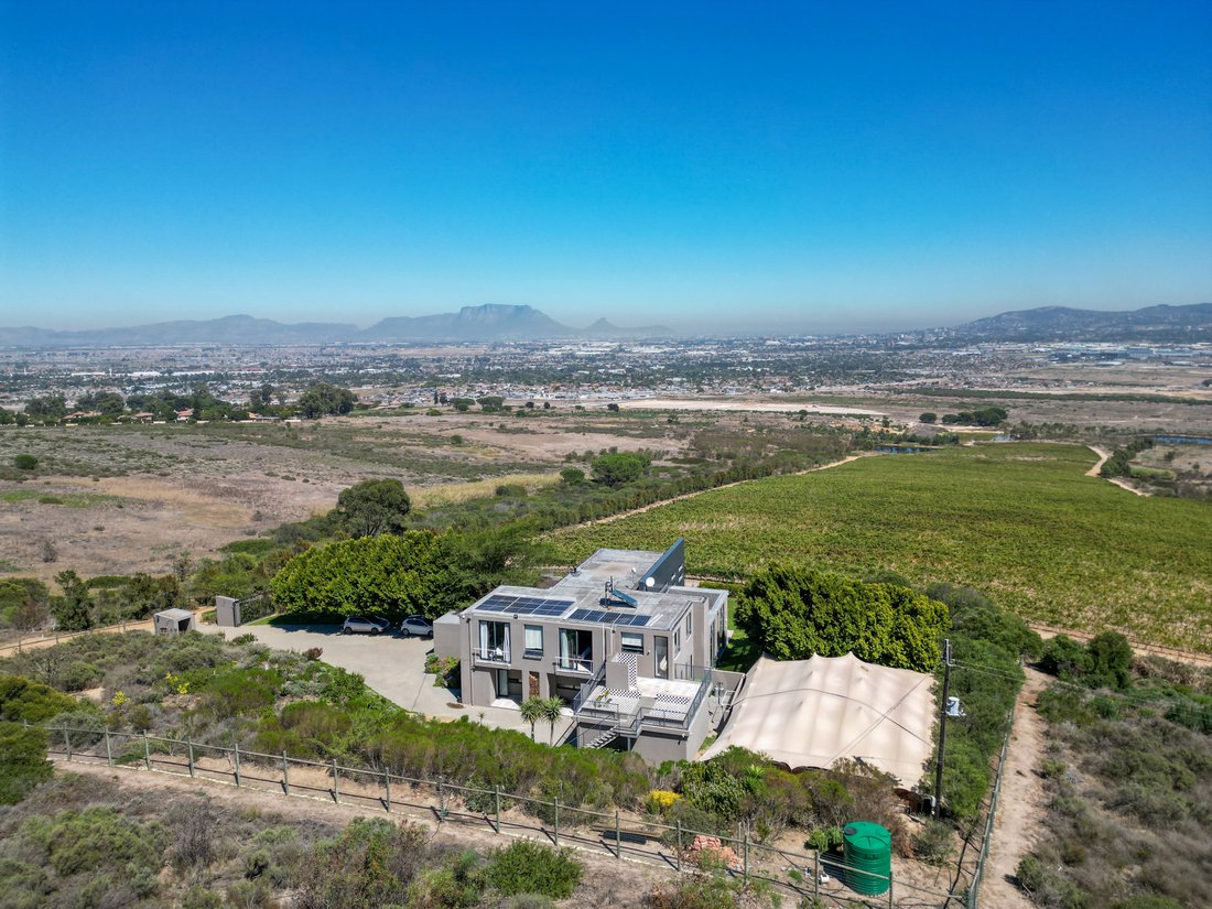 Farm Ranch in Stellenbosch, Western Cape, South Africa 2 - 17242047