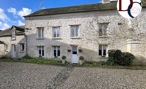 Maison à Senlis, Hauts-de-France, France 1