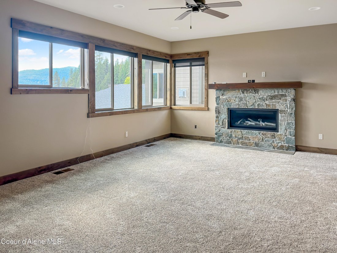 Condo in Nordman, Idaho, United States 5 - 17243372