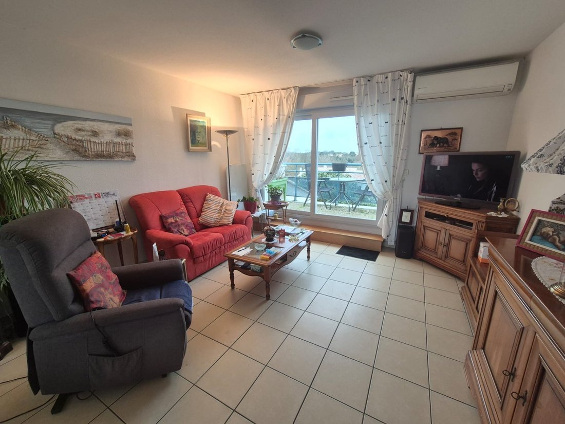 Apartment in Vaux-sur-Mer, Nouvelle-Aquitaine, France 2 - 17243273