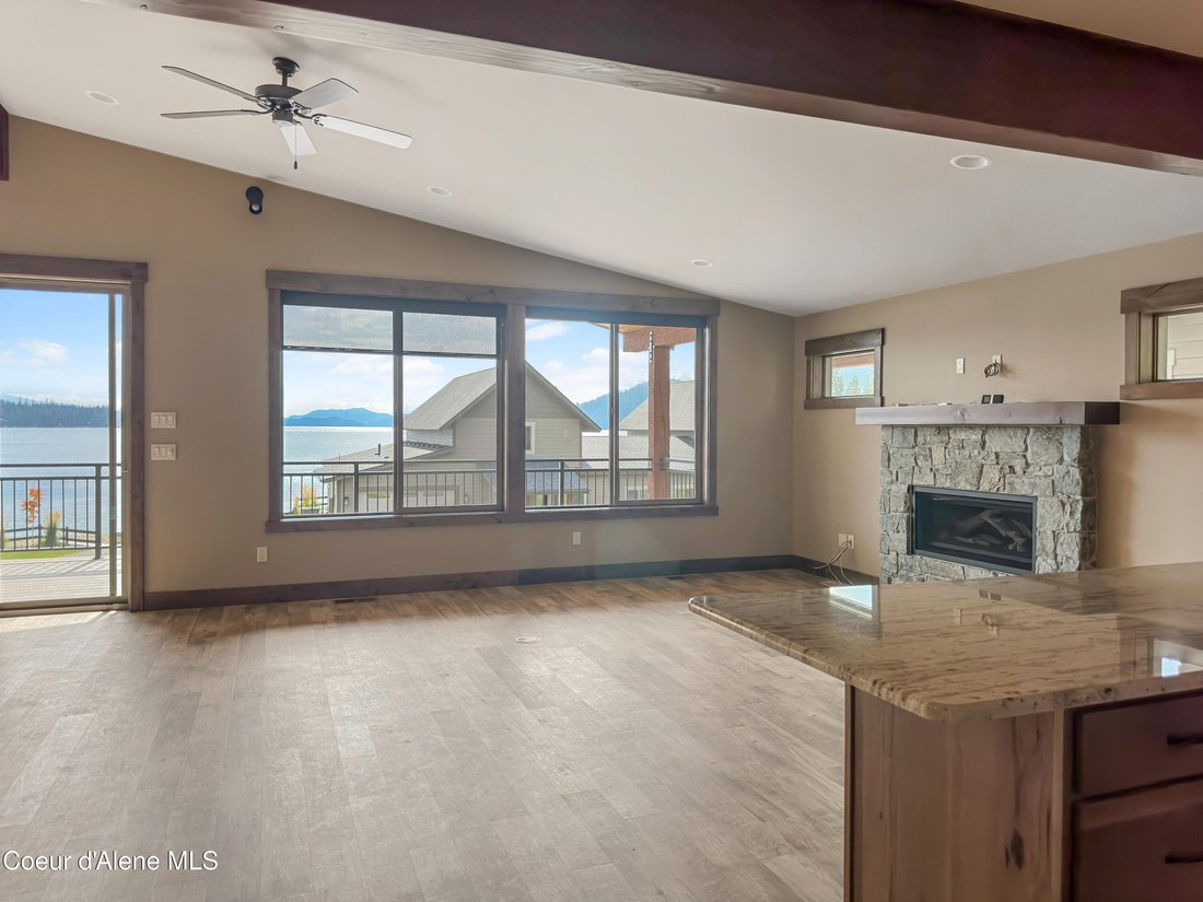 Condo in Nordman, Idaho, United States 1 - 17243372