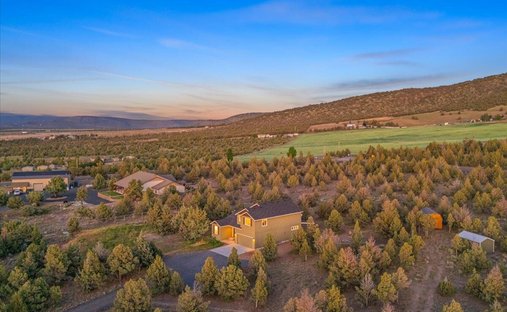 House in Powell Butte, Oregon, United States 1
