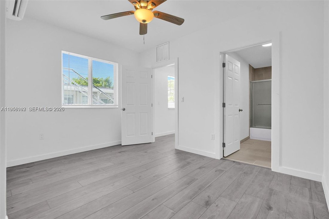 Miami, Florida, United States 2 - 17242566