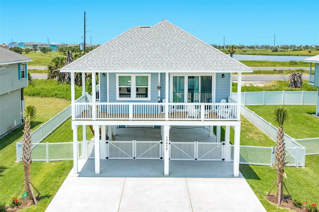 House in Galveston, Texas, United States 2 - 17242855
