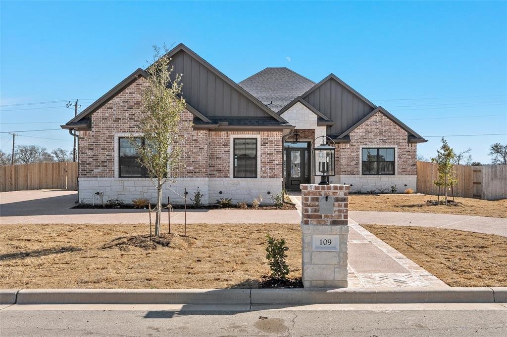 House in Waco, Texas, United States 1 - 17243070