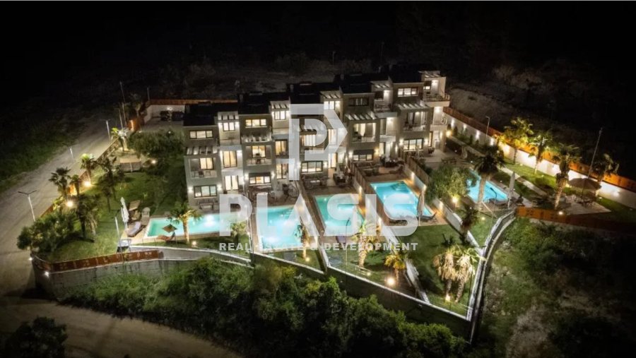 Condo in Pallini Municipal Unit, Macedonia and Thrace, Greece 1 - 17241024