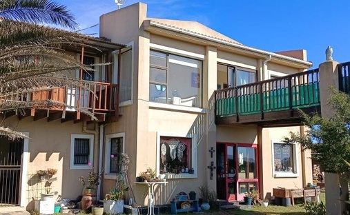 Farm Ranch in Mossel Bay, Western Cape, South Africa 1