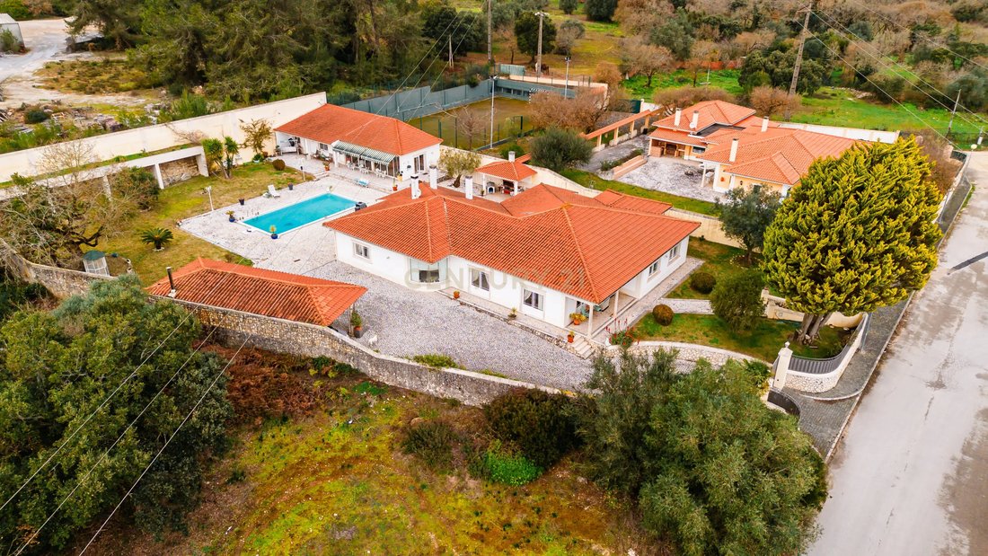 Villa in Benedita, Leiria District, Portugal 1 - 16001423