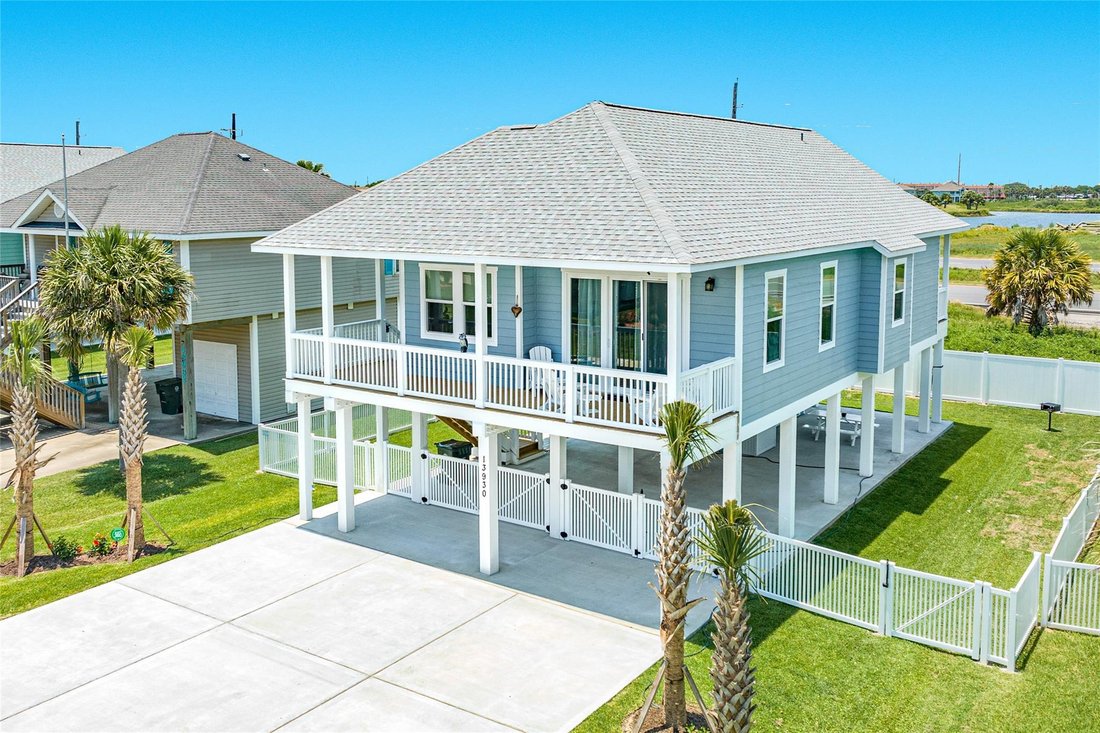 House in Galveston, Texas, United States 1 - 17242855