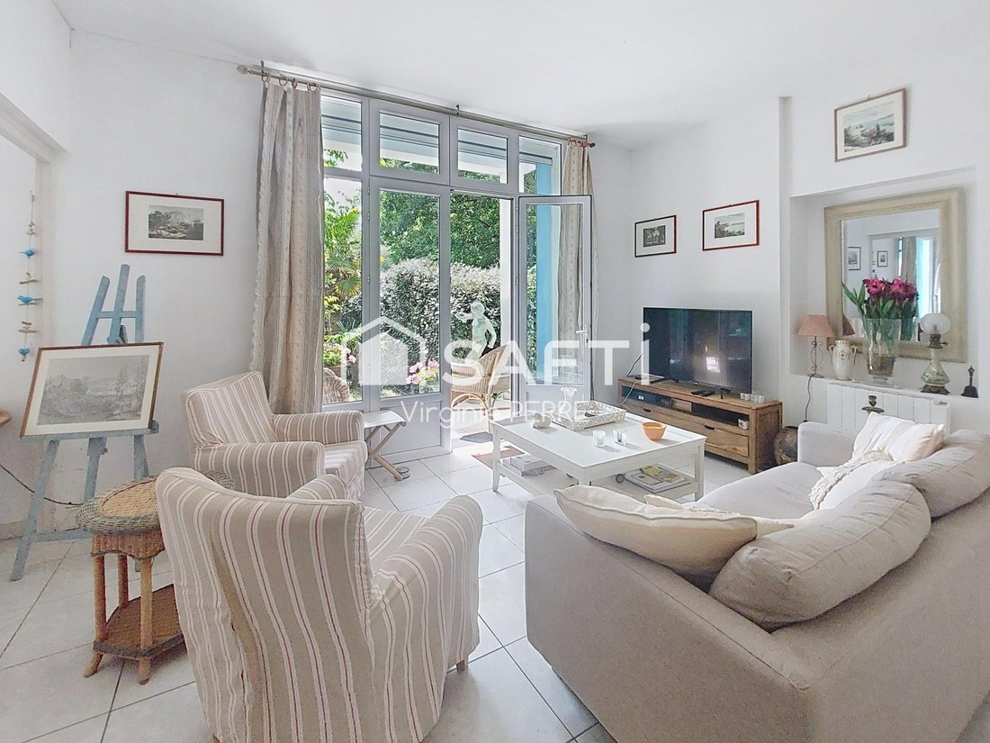 Apartment in Le Fief-La Garenne, Royan, France 1 - 17242384