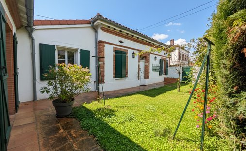 House in Saint Cyprien, Toulouse, France 1