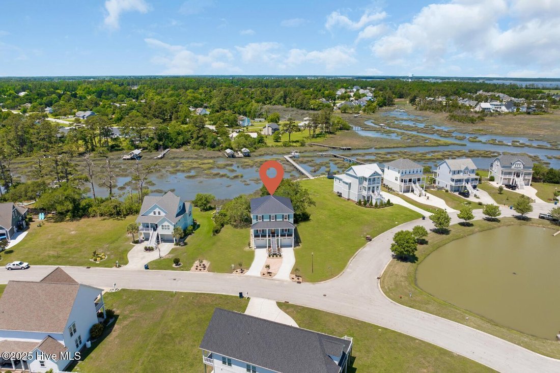 House in Morehead City, North Carolina, United States 1 - 17242022