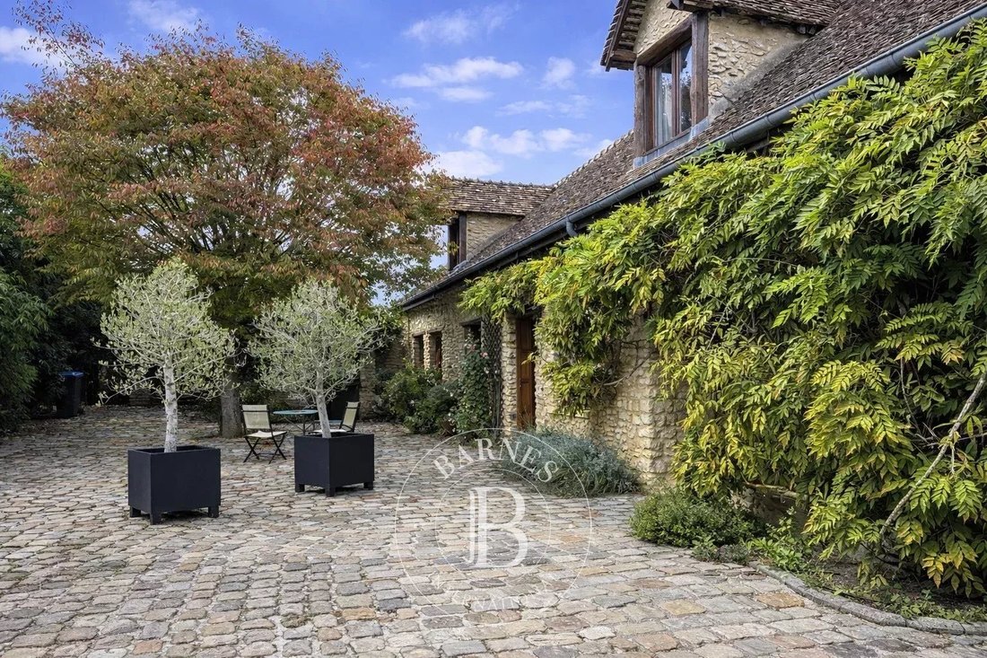 House in Gisors, Normandy, France 2 - 17241757