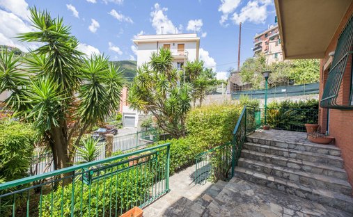 Villa in Rivarolo, Genoa, Italy 1
