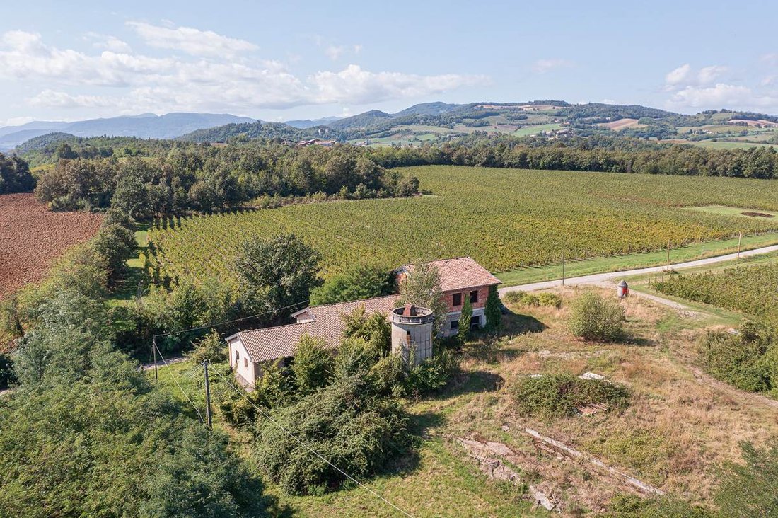 Andere in Vigolzone, Emilia-Romagna, Italien 2 - 17243189