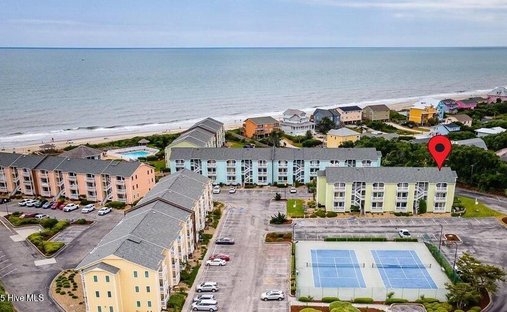 Condo in Emerald Isle, North Carolina, United States 1