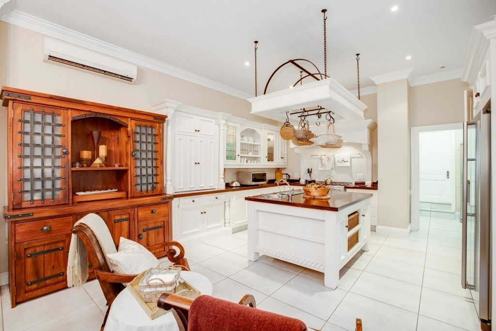 House in Sandton, City of Johannesburg Metropolitan Municipality, South Africa 5 - 17242037