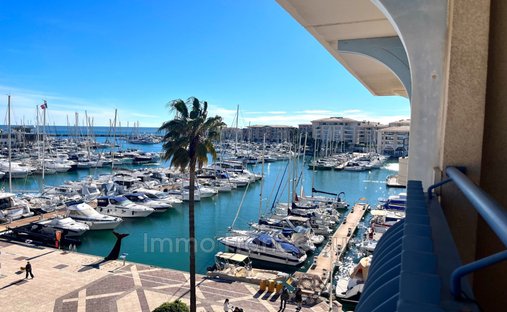Apartment in Le Mas Port Fréjus, Frejus, France 1
