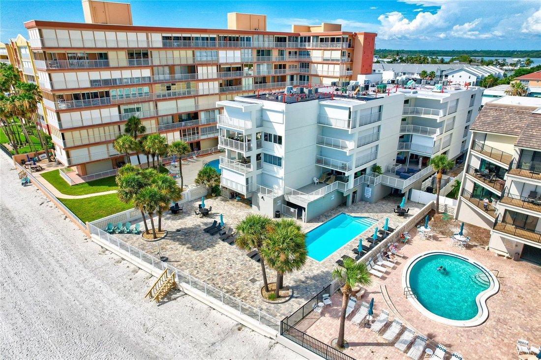 Condo in Madeira Beach, Florida, United States 2 - 17242947