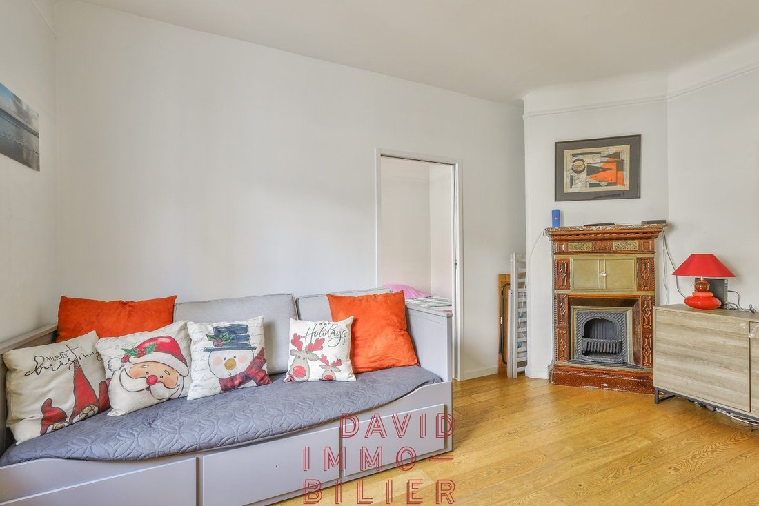 Apartment in Lorette-Martyrs, Paris 9e Arrondissement, Paris 3 - 17241353