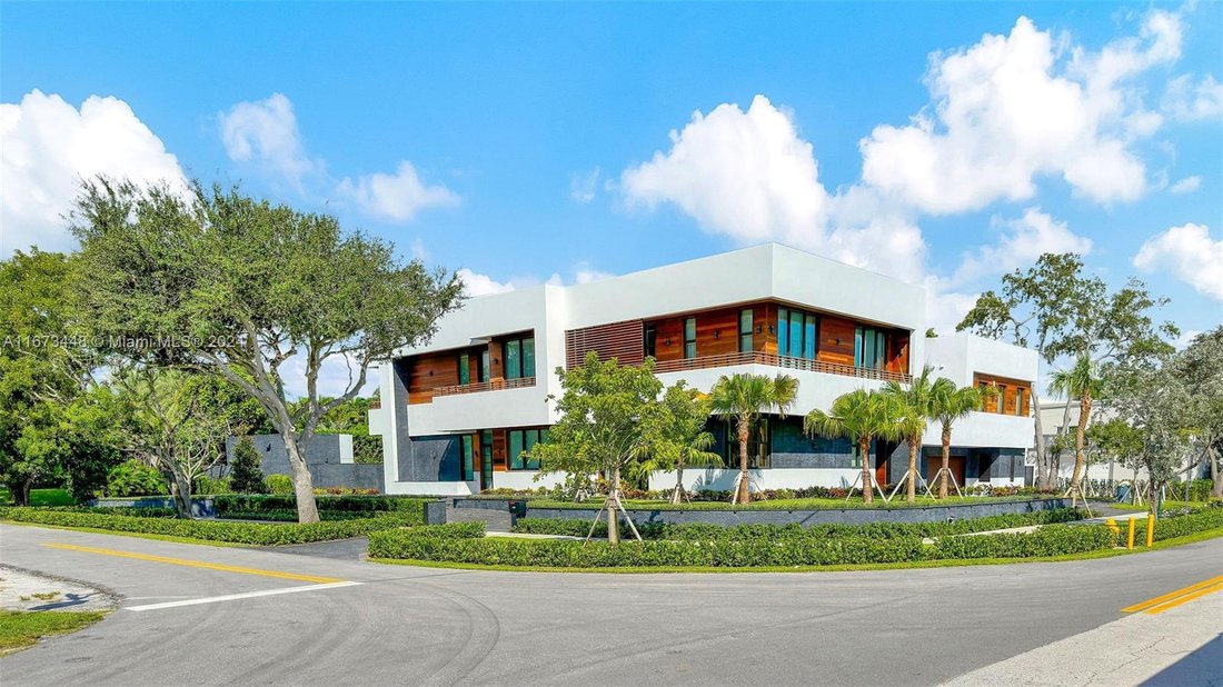 House in Miami, Florida, United States 1 - 17242535
