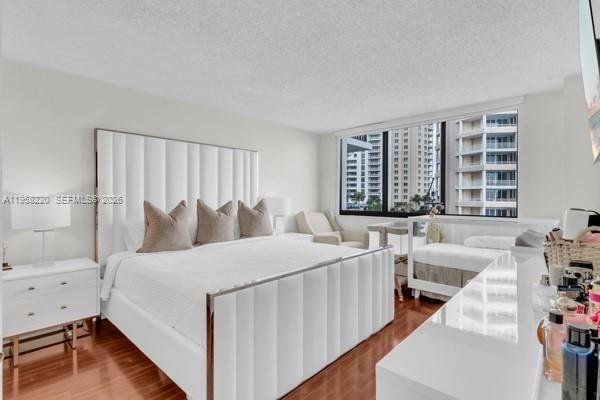 Condo in Miami, Florida, United States 4 - 17240088