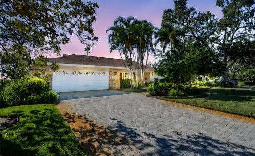 Maison à Saint Petersburg, Floride, États-Unis 1