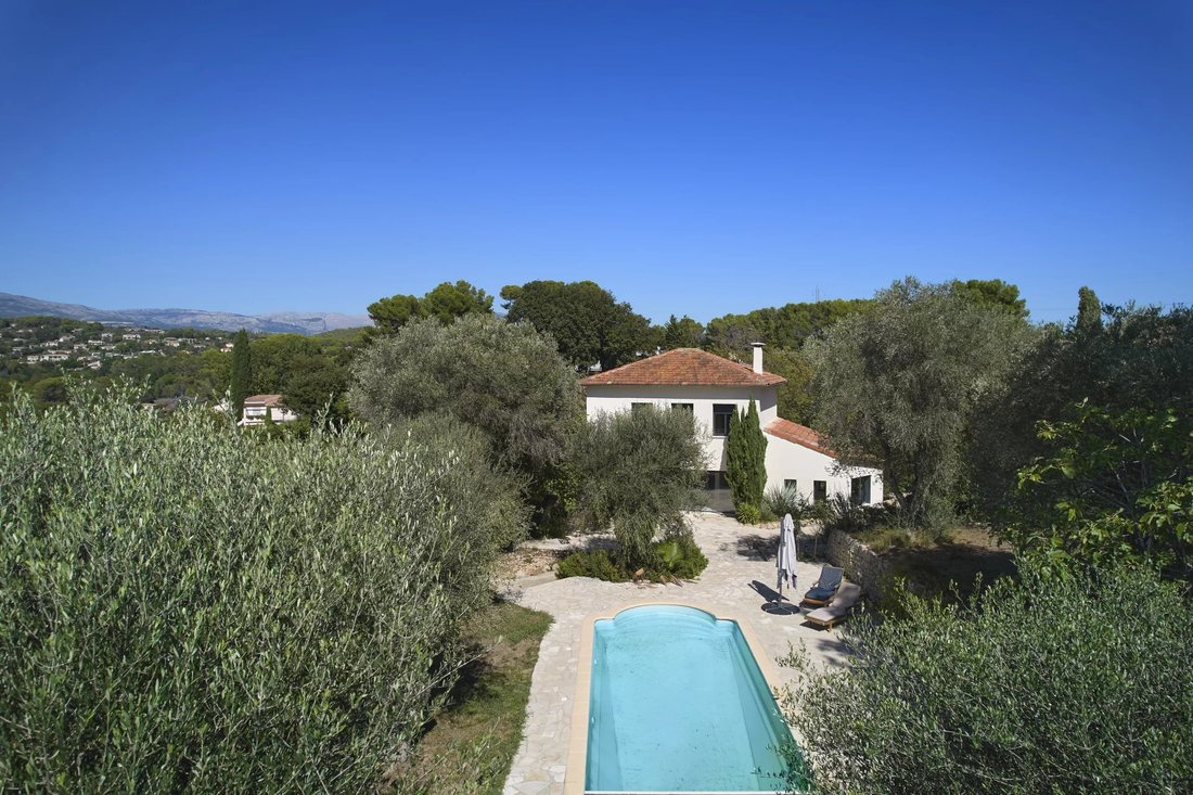 House in Mougins, Provence-Alpes-Côte d'Azur, France 2 - 13321382