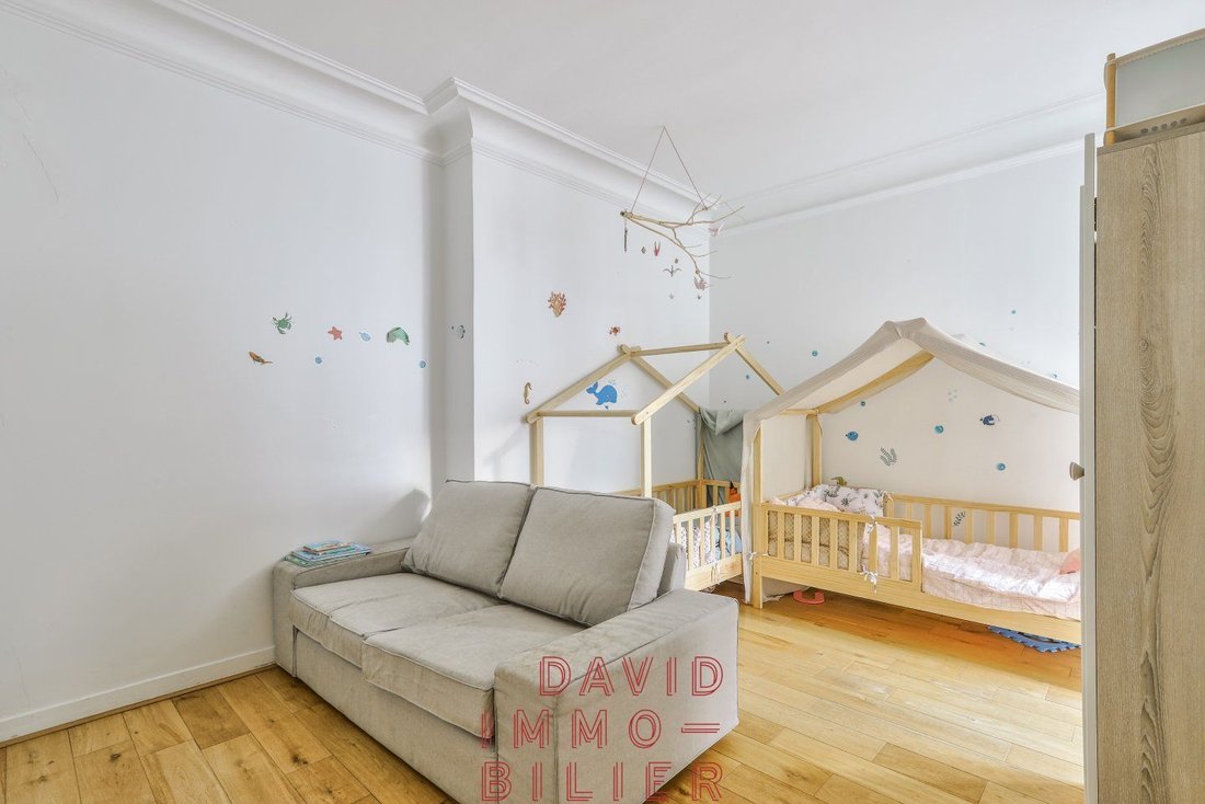 Apartment in Lorette-Martyrs, Paris 9e Arrondissement, Paris 5 - 17241353